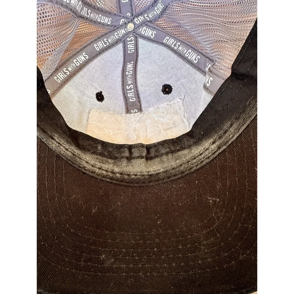 Girls Guns GWG Trucker Snap Back Hat‎ Black Gray Mesh Flag